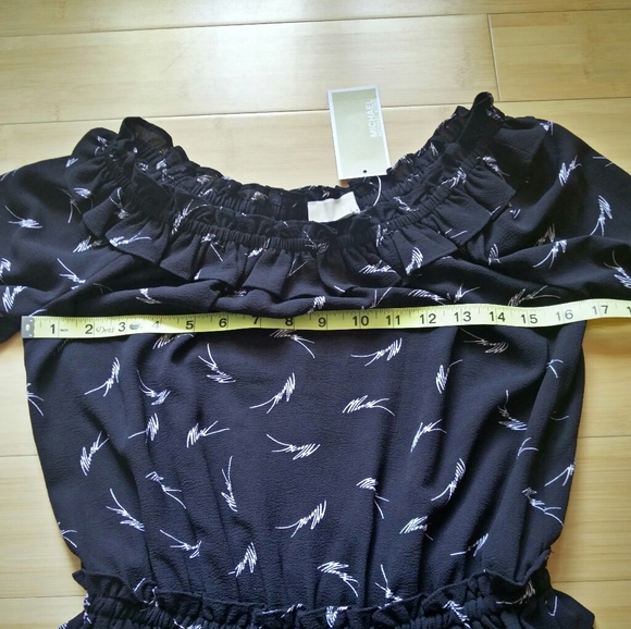 -NWT- Michael Kors Ruffled Off The Shoulder Dress - Picture 10 of 16